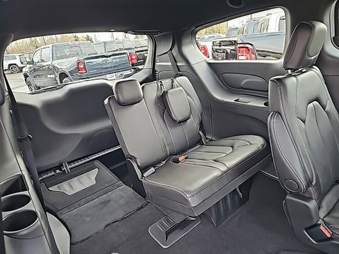 New 2026 Chrysler Voyager LX image 11