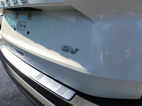 Used 2023 Nissan Rogue SV image 10