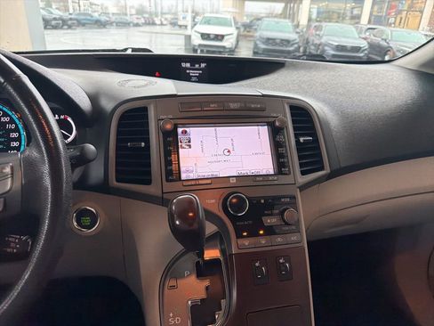 Used 2009 Toyota Venza image 16