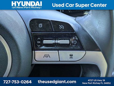 Certified 2022 Hyundai Elantra Limited FWD image 32
