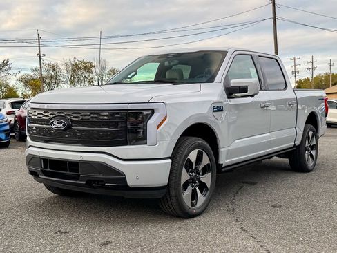 New 2025 Ford F150 Lightning Platinum image 7