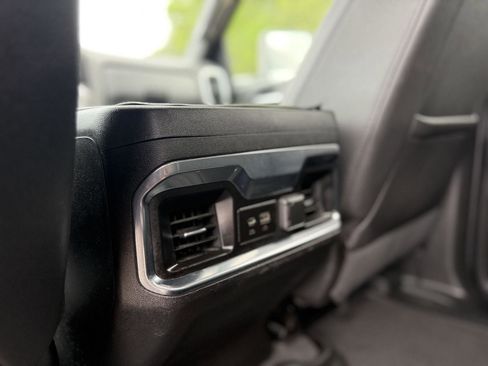 Used 2022 GMC Sierra 2500 AT4 w/ AT4 Premium Plus Package image 23