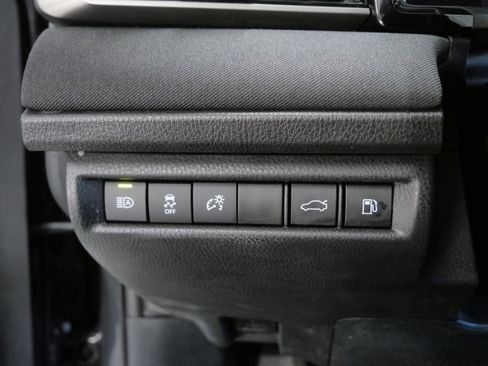 Certified 2025 Toyota Camry LE image 28