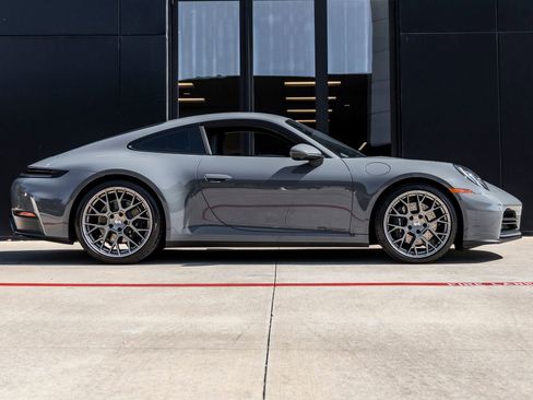 Certified 2025 Porsche 911 Carrera RWD image 12