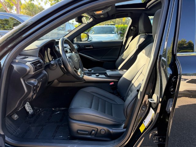 Used 2020 Lexus IS 300 F Sport w/ F Sport Package RWD image 10