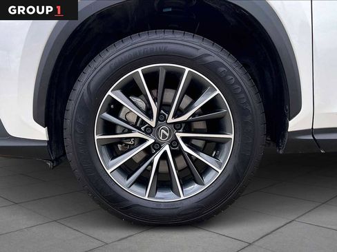 Certified 2024 Lexus NX 250 FWD w/ Towing Package (2000 Lbs) image 9