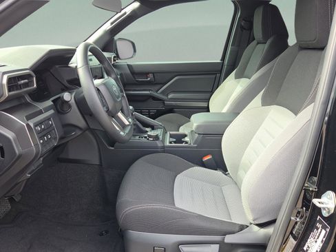 Certified 2025 Toyota 4Runner TRD Off Road image 8