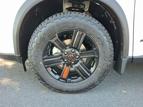 New 2026 Nissan Rogue SV image 4