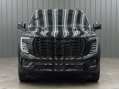 Used 2026 GMC Yukon Denali w/ Sun & Power Step Package image 8