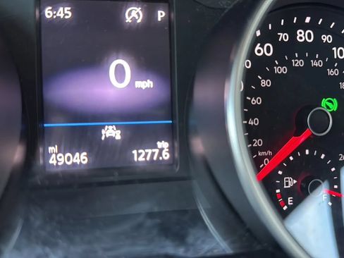 Used 2020 Volkswagen Tiguan S FWD image 28