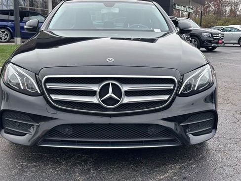 Certified 2018 Mercedes-Benz E 300 4MATIC image 3