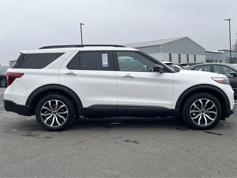 Used 2021 Ford Explorer ST image 29