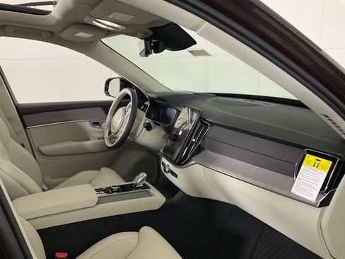 New 2026 Volvo XC90 B6 Ultra w/ Protection Package AWD/4WD image 30
