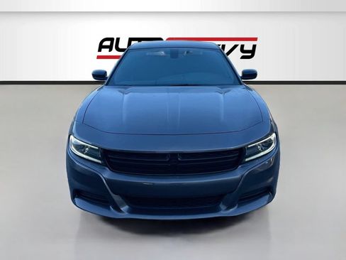 Used 2023 Dodge Charger SXT w/ Blacktop Package RWD image 2