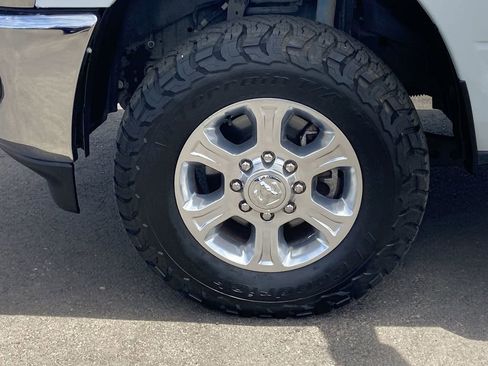 Used 2024 RAM 2500 Big Horn w/ Off Road Package AWD/4WD image 27