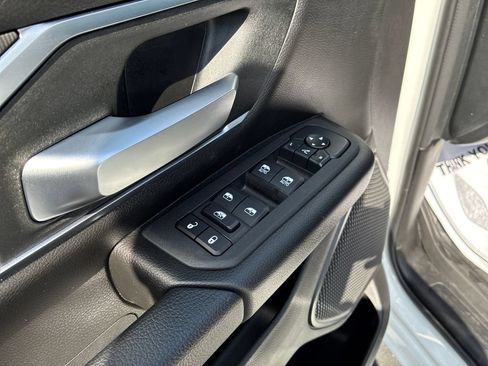 New 2026 RAM 1500 Big Horn AWD/4WD image 10
