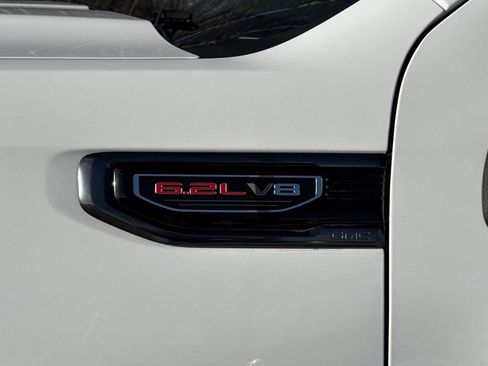 Used 2021 GMC Sierra 1500 AT4 w/ AT4 Value Package image 4