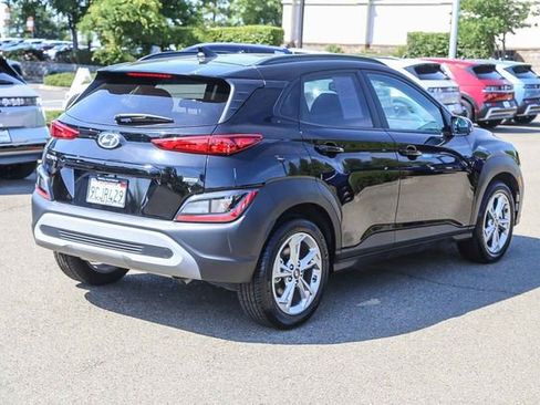 Certified 2022 Hyundai Kona SEL w/ Cargo Package AWD/4WD image 5