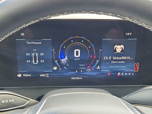 Certified 2025 Chevrolet Traverse LT w/ Sun and Wheel Package AWD/4WD image 33