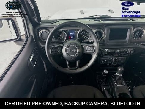 Used 2023 Jeep Gladiator Sport image 20