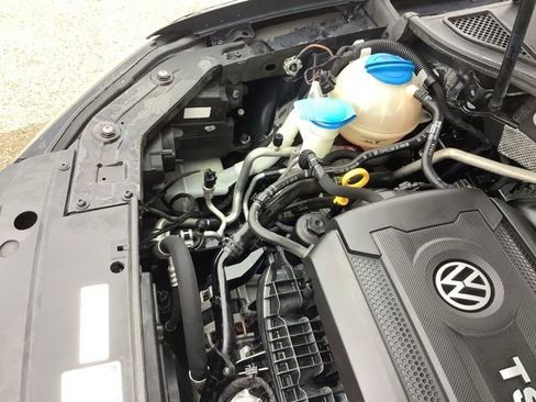 Used 2015 Volkswagen Passat 1.8T Limited Edition image 15