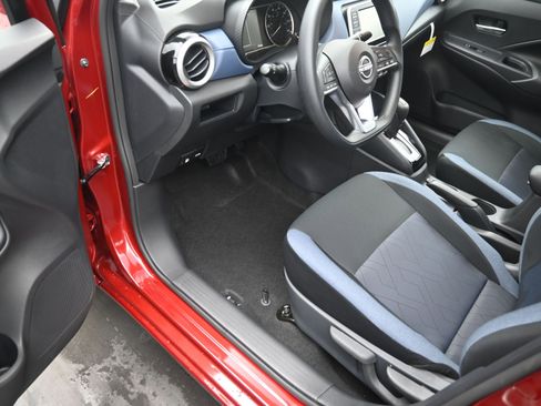 Certified 2025 Nissan Versa SV w/ Trunk Package image 12