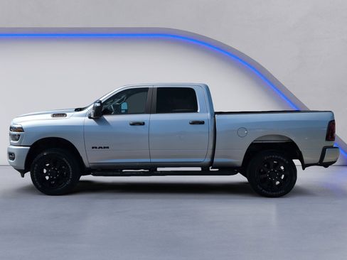 Used 2026 RAM 2500 Big Horn AWD/4WD image 3
