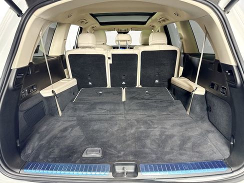Used 2021 Mercedes-Benz GLS 580 4MATIC image 33