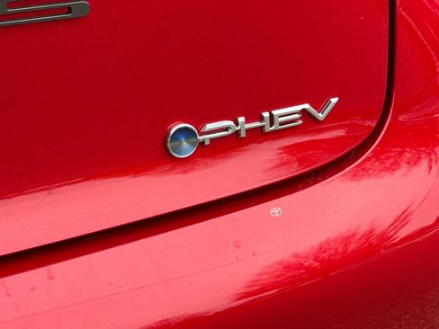 New 2026 Toyota Prius Plug-In Hybrid image 7