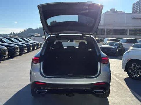 Used 2026 Mercedes-Benz GLC 300 4MATIC image 8