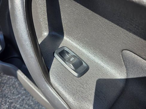 Used 2017 Ford Fiesta SE FWD image 27