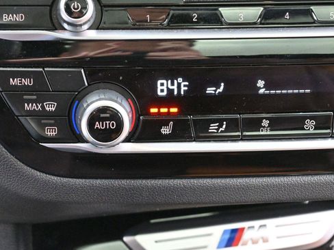 Used 2018 BMW X3 M40i image 23