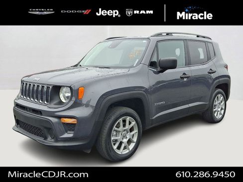 Certified 2021 Jeep Renegade Sport w/ Sport Appearance Group image 3