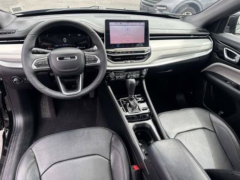 Used 2024 Jeep Compass Limited w/ Elite Group AWD/4WD image 32