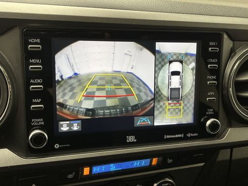 Used 2020 Toyota Tacoma TRD Sport w/ TRD Premium Sport Package image 6