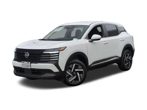 Used 2025 Nissan Kicks SV FWD image 1