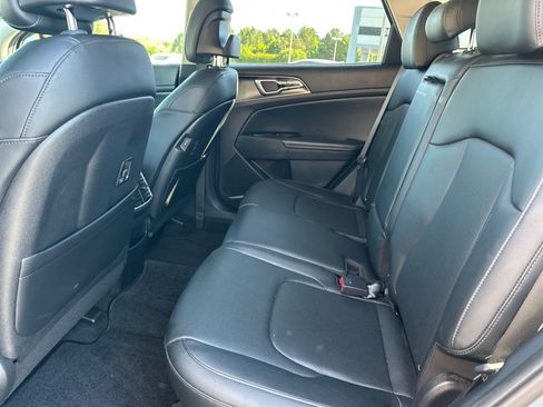 Used 2023 Kia Sportage EX FWD image 8