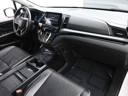 Used 2023 Honda Odyssey Elite image 18