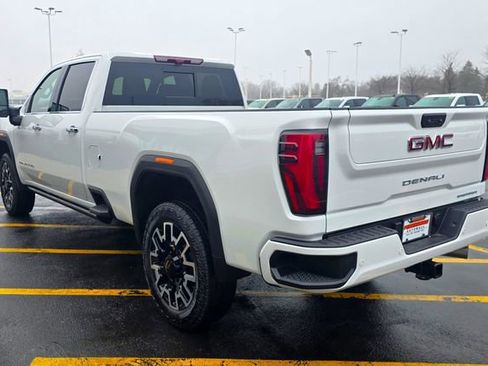New 2025 GMC Sierra 2500 Denali w/ Denali Reserve Package AWD/4WD image 5