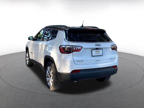 Used 2025 Jeep Compass Limited image 5