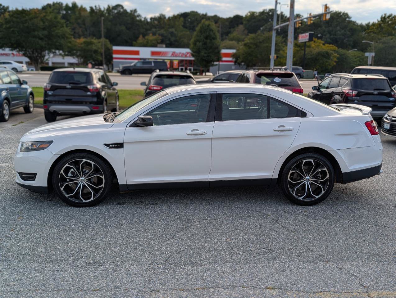 Used 2014 Ford Taurus SHO w/ Equipment Group 401A AWD/4WD image 2