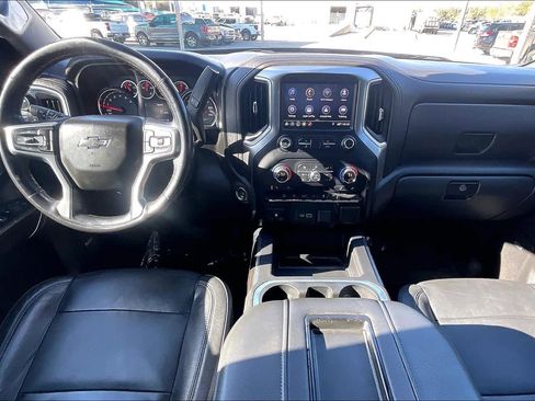 Used 2019 Chevrolet Silverado 1500 RST image 16