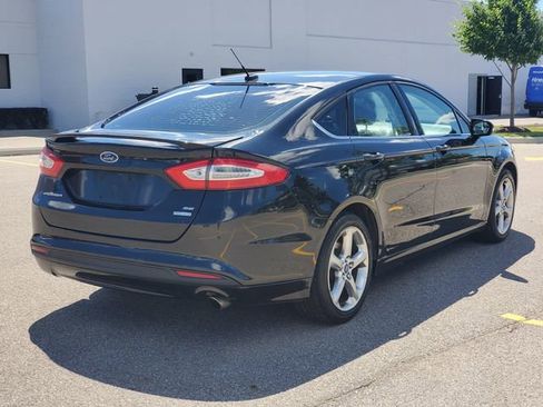 Used 2013 Ford Fusion SE FWD image 4