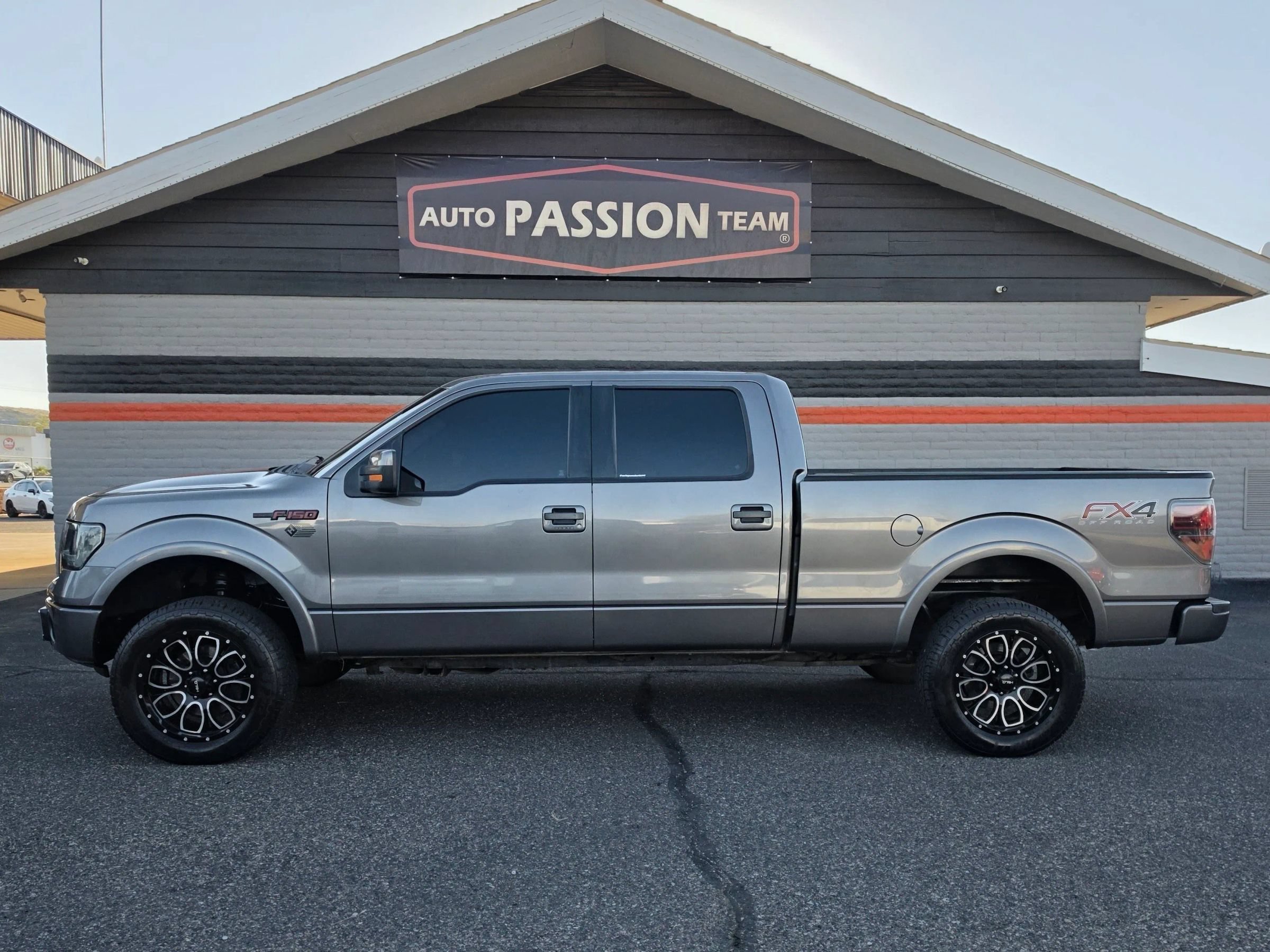 Used 2013 Ford F150 FX4 w/ Luxury Equipment Group AWD/4WD image 2