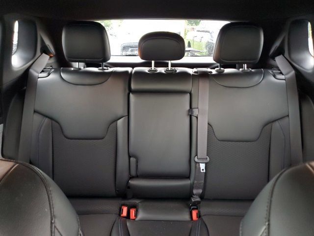 Used 2023 Jeep Compass Latitude w/ Convenience Group AWD/4WD image 13