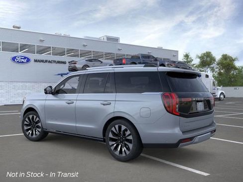 New 2026 Ford Expedition Platinum image 4