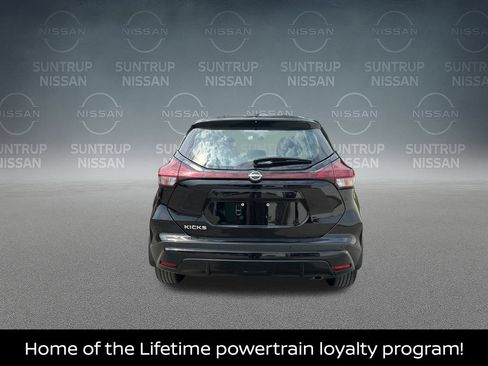 Certified 2024 Nissan Kicks S FWD image 5
