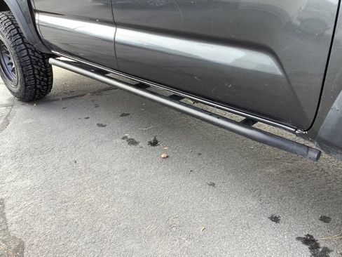 Used 2020 Toyota Tacoma TRD Off-Road image 23