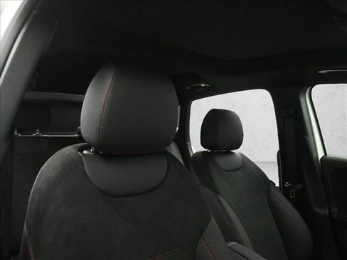 New 2026 Mercedes-Benz GLA 250 4MATIC image 28