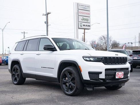 Certified 2023 Jeep Grand Cherokee L Laredo image 7